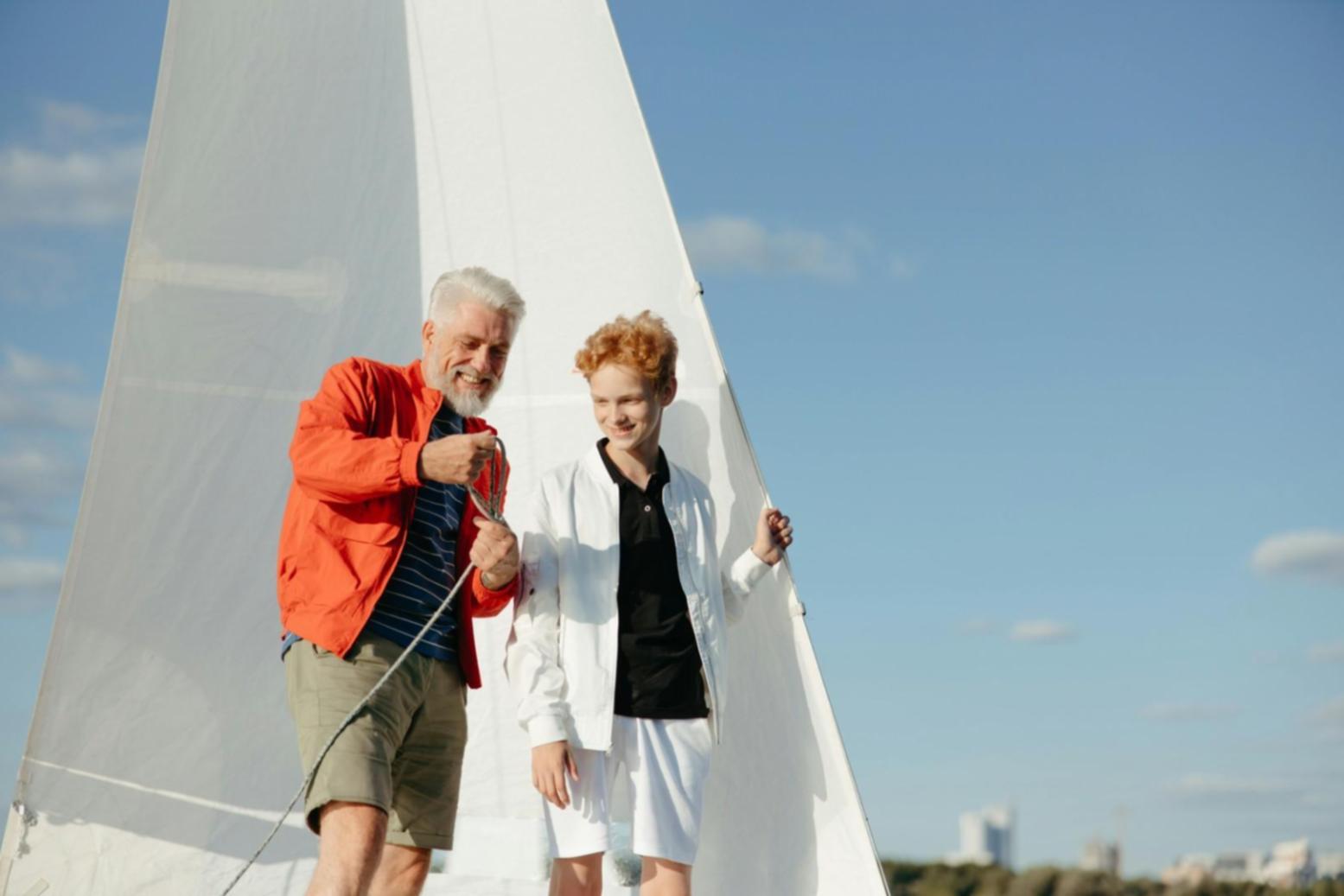 Nonni che partecipano a un'attività di gruppo